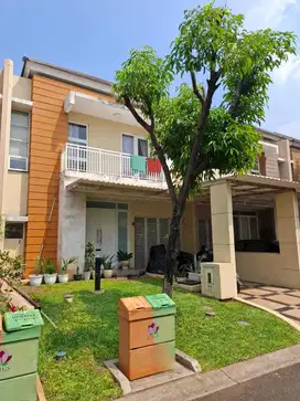 Rumah 3+1 KT  Lebar 8 di Cluster Lotus Summarecon Bekasi