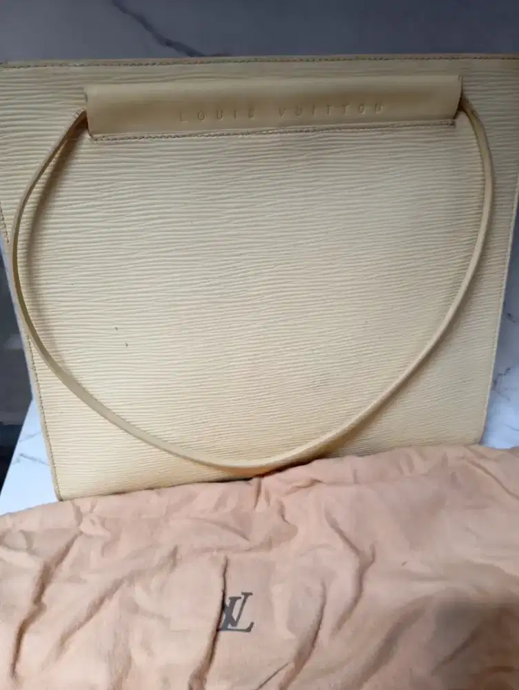 LV ST Tropez epileather Authentic Vintage