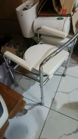 Kursi bab lansia