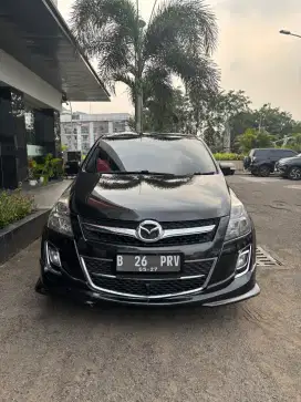 Mazda 8 2012 low km