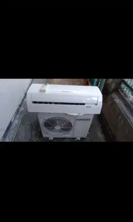Dijual AC second 1/2pk merk Samsung type R410a dingin normal full ori