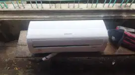 Dijual AC second 1/2pk merk Samsung type R410a dingin normal full ori