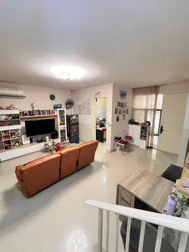 Rumah Cantik Siap Huni 2 Lantai Full Furnished di Surabaya Timur
