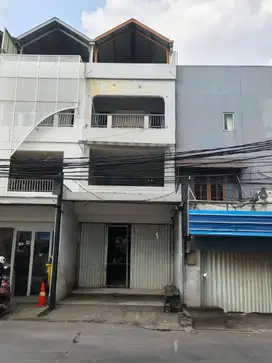 Disewakan dan Dijual Ruko di jalan utama Taman Galaxy, Bekasi