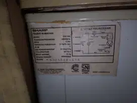 freezer Sharp(white)
