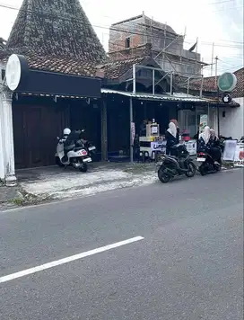 Ruko Strategis di Jalan Glagahsari dekat Kampus UTY