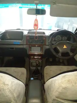 Mitsubishi Kuda 2003 Bensin