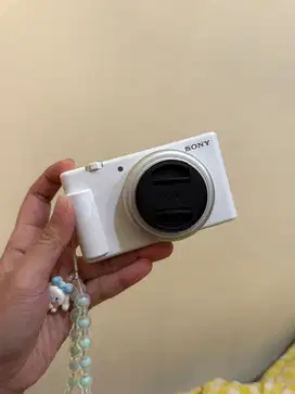 Sony ZV-1F Camera Second
