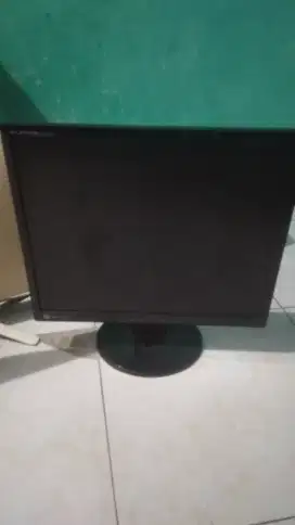 Monitor eks Kantor