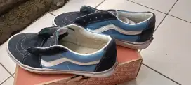 sepatu vans sk8 low classic navy blue