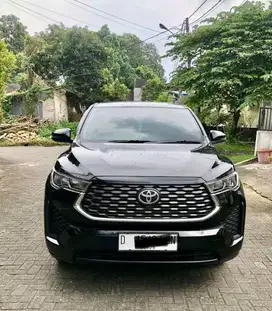 TOYOTA INNOVA ZENIX V CVT 2.0 AT milik pribadi
