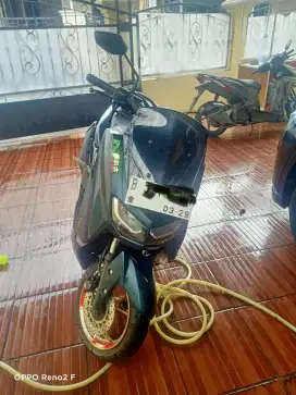 Dijual nmax connection 2023 warna hijau