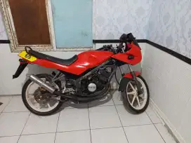 Suzuki rgr 150  tornado