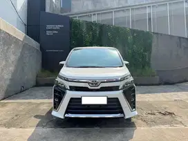 (CASH & LOW KM) TOYOTA VOXY 2018 CBU JAPAN ATPM