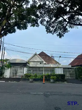 Rumah usaha di area Jalan Semeru, Malang Lokasi PRIME