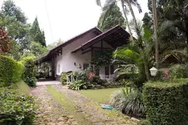 Rumah holiday / villa eksklusif di Grand Trawas, Mojokerto