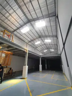 GUDANG BARU 2 LANTAI +KANTOR 5 LANTAI BARU IJIN INDURSTRI TERMURAH