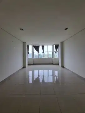 Disewakan Ruko PIK Pantai Indah Kapuk, 5x15, 5 lantai, lokasi bagus