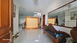 Jual Rumah Lama Terawat Graha Famili Siap Huni