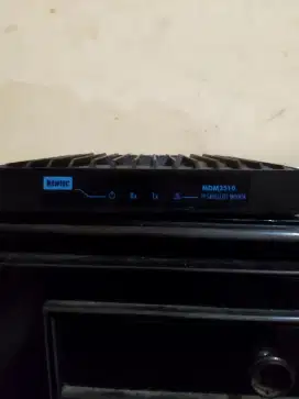 Modem. Satelit NEWTEC