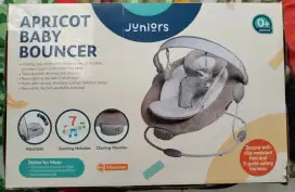 Preloved baby bouncer merk junior