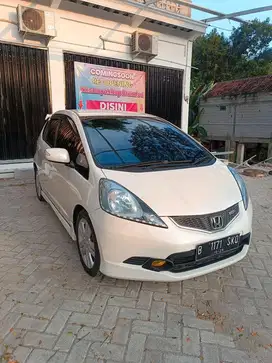 Honda jazz rs 2010 matic