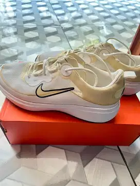 Sepatu Golf Nike Ace summerlite for ladies Size 39