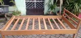 Tempat tidur single bed