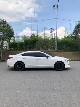 Mazda 6 Sedan Putih 2014 AT