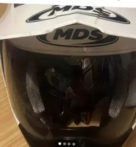 Jual helm full face,merk MDS , warna putih,
