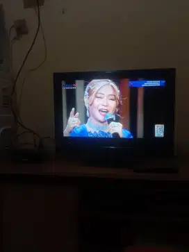 Jual ni tv Toshiba 24 inchi lengkap