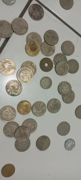 Uang kuno lama.50.1000.100.25.