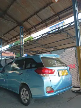 Supir taksi bluebird