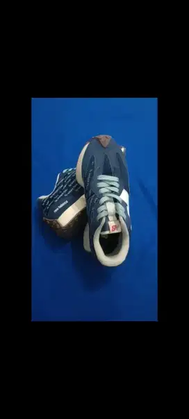 new balance 327