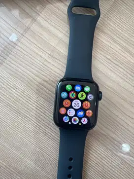 Apple watch seri SE 40MM MULUSS TIDAK ADA LECET