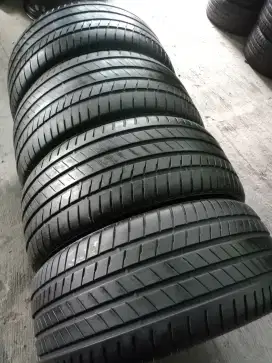 Bridgestone alenza runflat copotan BMW X5 305 40 R20 & 275 45 R20