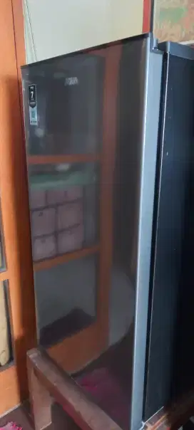 KULKAS BEKAS RASA BARU