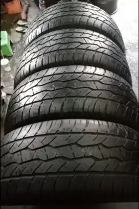 Maxxis 275 55 R20
