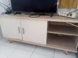 Jual meja televisi warna putih