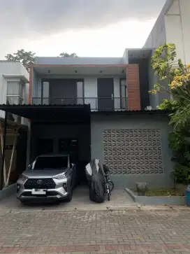 one gate panorama Bintaro