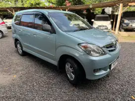 DAIHATSU XENIA 2010