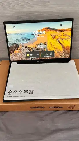 Asus vivobook 14 A1404VA i5 1335U