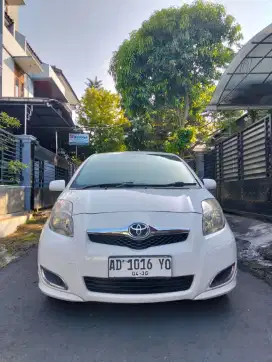 TOYOTA YARIS E 2012 MANUAL