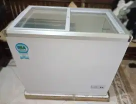 Freezer Box RSA 171L masih ada boxnya