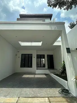 Rumah Baru Bangun dari Kavling Modern Tropis di Graha Bintaro rn14454