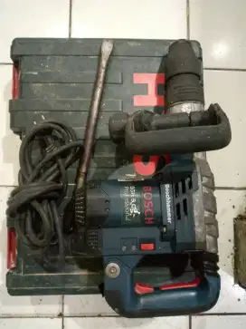 BOSCH GSH 5 OE ( bobok beton treamer )