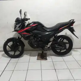 CB150R 2014 Gress Bagus Mesin Cakep