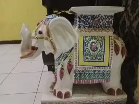 Hiasan  keramik gajah thailand barang antik