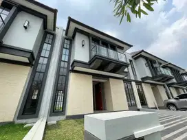 Villa di Komplek Citraland Cluster Clarke Quay