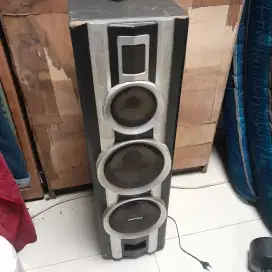 1 Buah Speaker Aktif Politron Blutut Karaoke